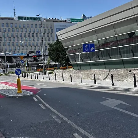 Centrum Marszalkowska Parking アパート *