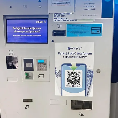 アパート Centrum Marszalkowska Parking ワルシャワ